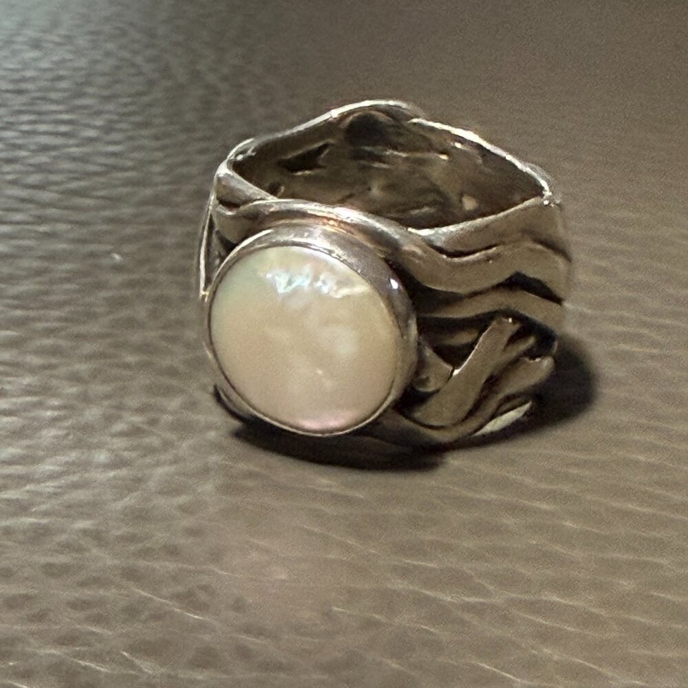 Silpada Silver-Tone Ring with White Mother-of-Pearl Cabochon, Size 8